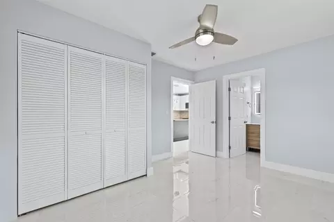 877 Coral Dr, West Palm Beach, FL 33415