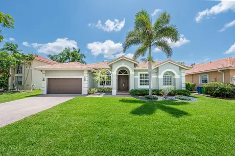 4927 NW 58th Ave, Coral Springs, FL 33067