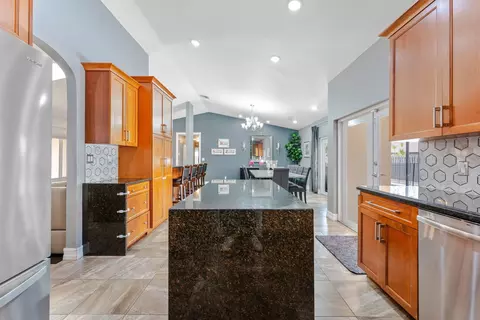 15541 S Roundtable Rd, Davie, FL 33331 photo 4