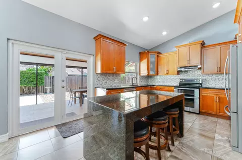 15541 S Roundtable Rd, Davie, FL 33331 photo 5