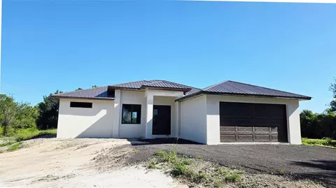 421 Bald Cypress, Clewiston, FL 33440 photo 2