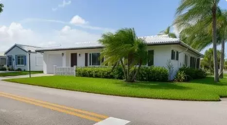 8415 NW 59th Pl, Tamarac, FL 33321
