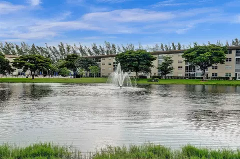 2201 Lucaya Bnd #J3, Coconut Creek, FL 33066
