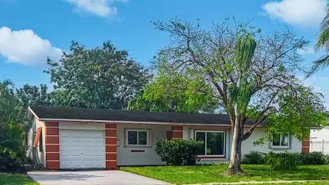 4025 Madison St, Hollywood, FL 33021