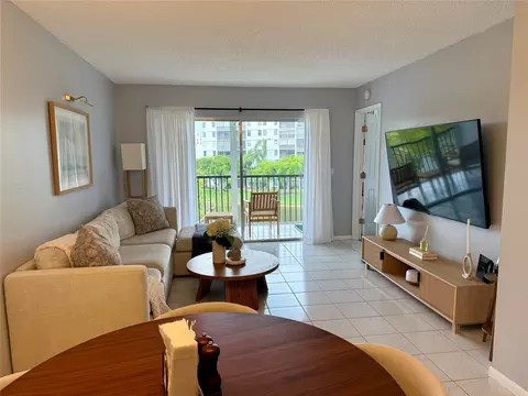 2222 N Cypress Bend Dr #408, Pompano Beach, FL 33069