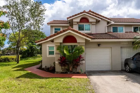 7532 S Pinewalk Dr #7532, Margate, FL 33063