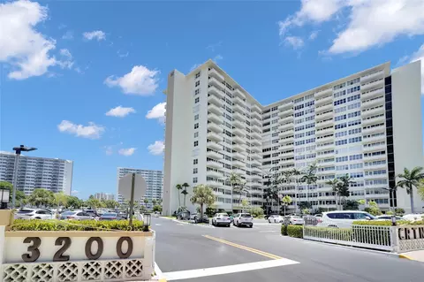 3200 NE 36th St #319, Fort Lauderdale, FL 33308