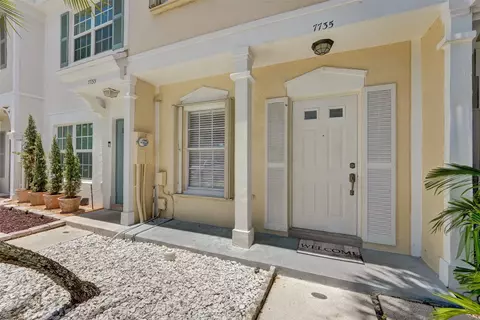 7735 Sanibel Dr #7735, Tamarac, FL 33321