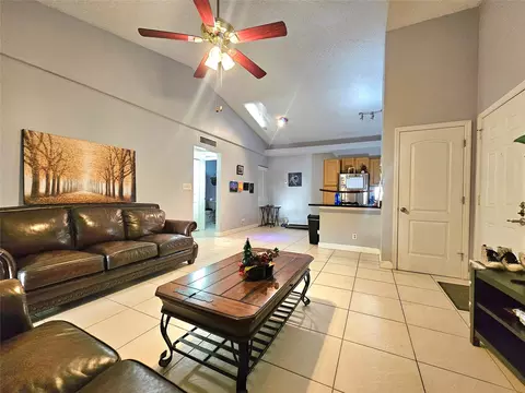 731 Lyons Rd #16208, Coconut Creek, FL 33063