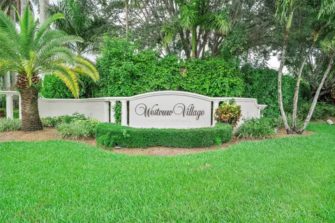 5725 NW 100th Ter, Coral Springs, FL 33076
