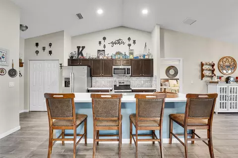 1896 SW Kimberly Ave, Port Saint Lucie, FL 34953