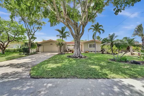 2111 NE 54th Ct, Fort Lauderdale, FL 33308