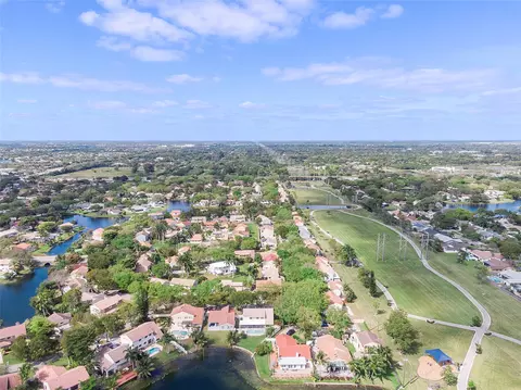 2920 E Aviary Dr, Hollywood, FL 33026 photo 63