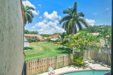 2920 E Aviary Dr, Hollywood, FL 33026 photo 29