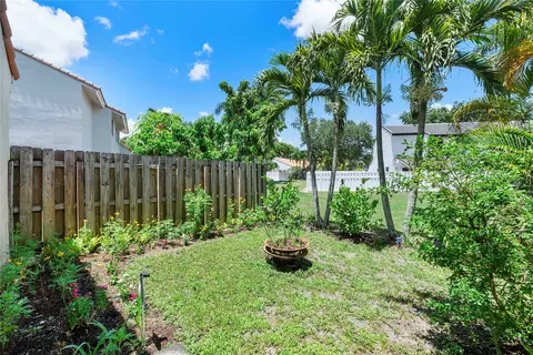 2920 E Aviary Dr, Hollywood, FL 33026 photo 37