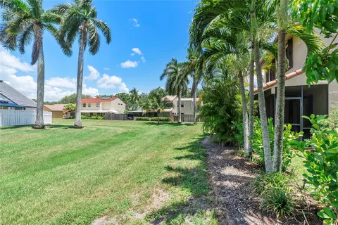 2920 E Aviary Dr, Hollywood, FL 33026 photo 47