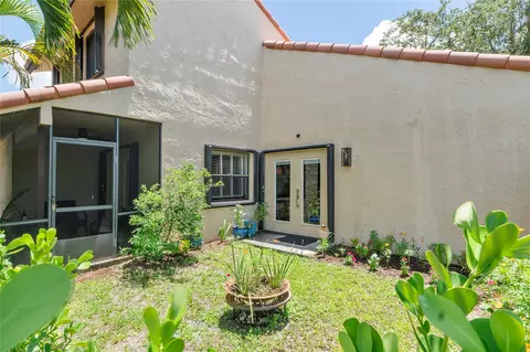 2920 E Aviary Dr, Hollywood, FL 33026 photo 46