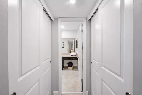 2920 E Aviary Dr, Hollywood, FL 33026 photo 25