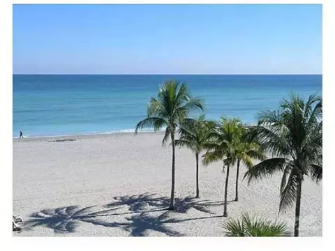 3300 NE 42nd Ct, Fort Lauderdale, FL 33308