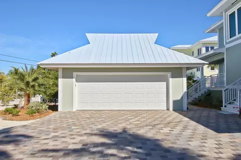 101 Windy Point Cir, Marathon, FL 33050 photo 2