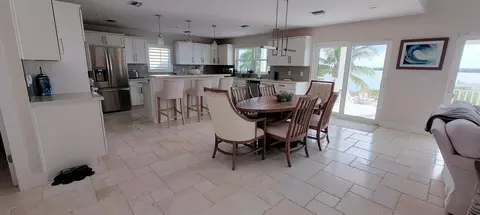 101 Windy Point Cir, Marathon, FL 33050 photo 13