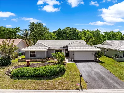 2149 NW 85th Ln, Coral Springs, FL 33071