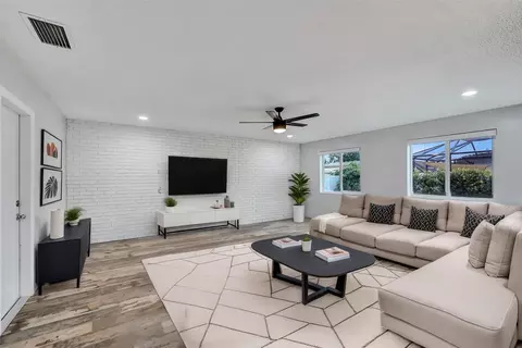 8961 SW 53rd St, Cooper City, FL 33328