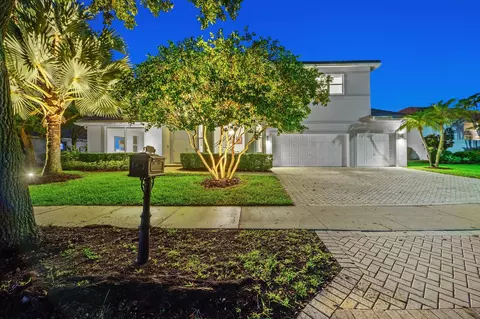 2683 Meadowood Ct, Weston, FL 33332
