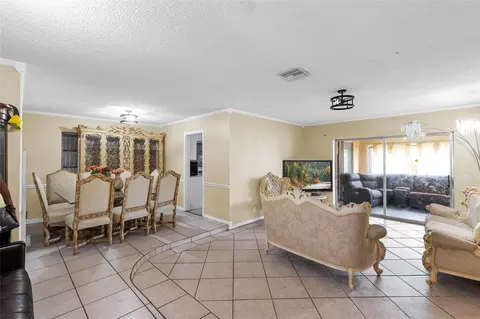 970 SW 67th Ave, North Lauderdale, FL 33068