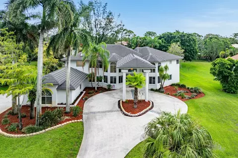 6922 NW 63rd Way, Parkland, FL 33067
