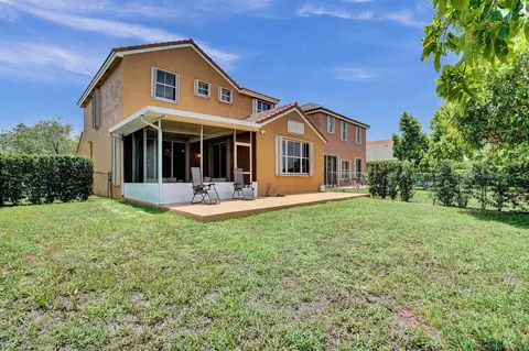 1851 NW 184th Ter, Pembroke Pines, FL 33029