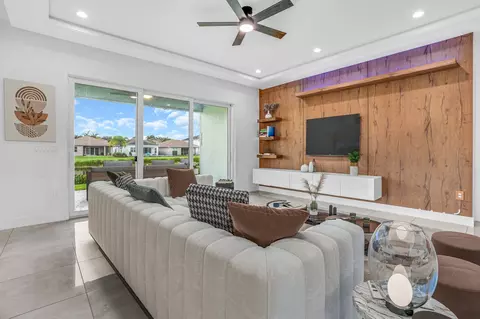 9647 Brook Isles Ave, Delray Beach, FL 33446