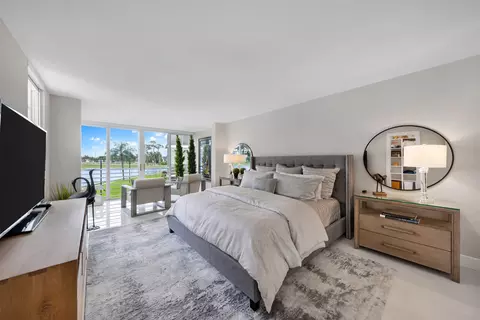 3095 N Course Dr #206, Pompano Beach, FL 33069