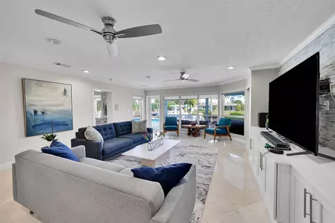 340 SE 5th Ave, Pompano Beach, FL 33060 photo 17