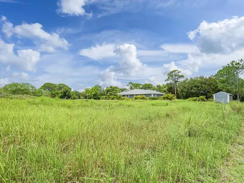 4140 48th St, Vero Beach, FL 32967