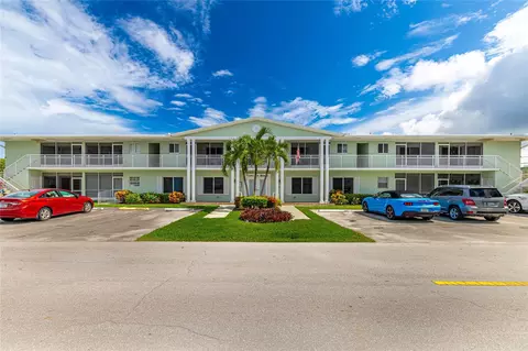 2100 NE 38th St #216, Lighthouse Point, FL 33064