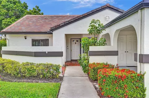 5658 Parkwalk Cir, Boynton Beach, FL 33472