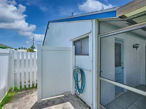 708 SE 3rd Ct, Dania Beach, FL 33004 photo 33