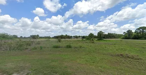 7016 Alpine Ct, Labelle, FL 33935 photo 2