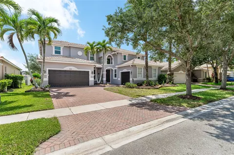 3901 E Hibiscus St, Weston, FL 33332 photo 2