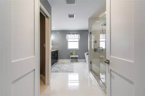3901 E Hibiscus St, Weston, FL 33332 photo 22