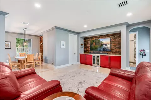 3901 E Hibiscus St, Weston, FL 33332 photo 8