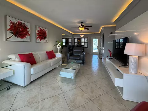 800 Pine Dr #12, Pompano Beach, FL 33060 photo 12