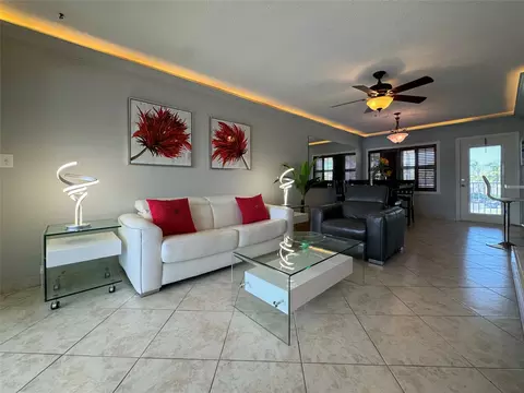 800 Pine Dr #12, Pompano Beach, FL 33060 photo 11