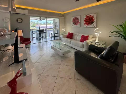 800 Pine Dr #12, Pompano Beach, FL 33060 photo 3