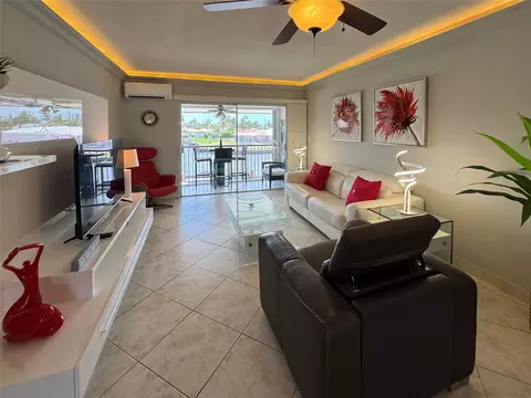 800 Pine Dr #12, Pompano Beach, FL 33060 photo 9