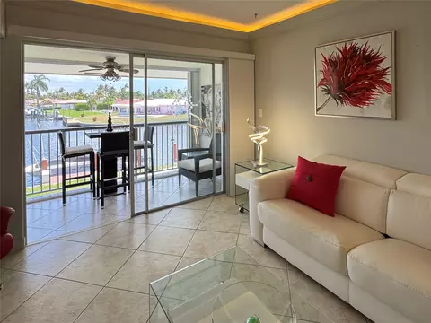 800 Pine Dr #12, Pompano Beach, FL 33060 photo 2
