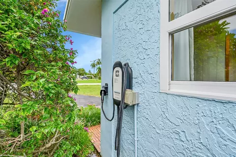 2431 E River Dr, Margate, FL 33063 photo 34