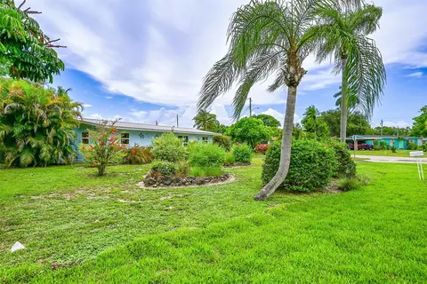 2431 E River Dr, Margate, FL 33063 photo 31