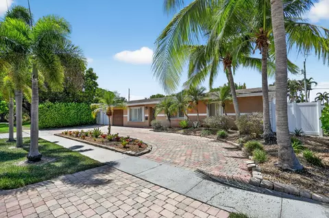 1007 SE 6th St, Deerfield Beach, FL 33441
